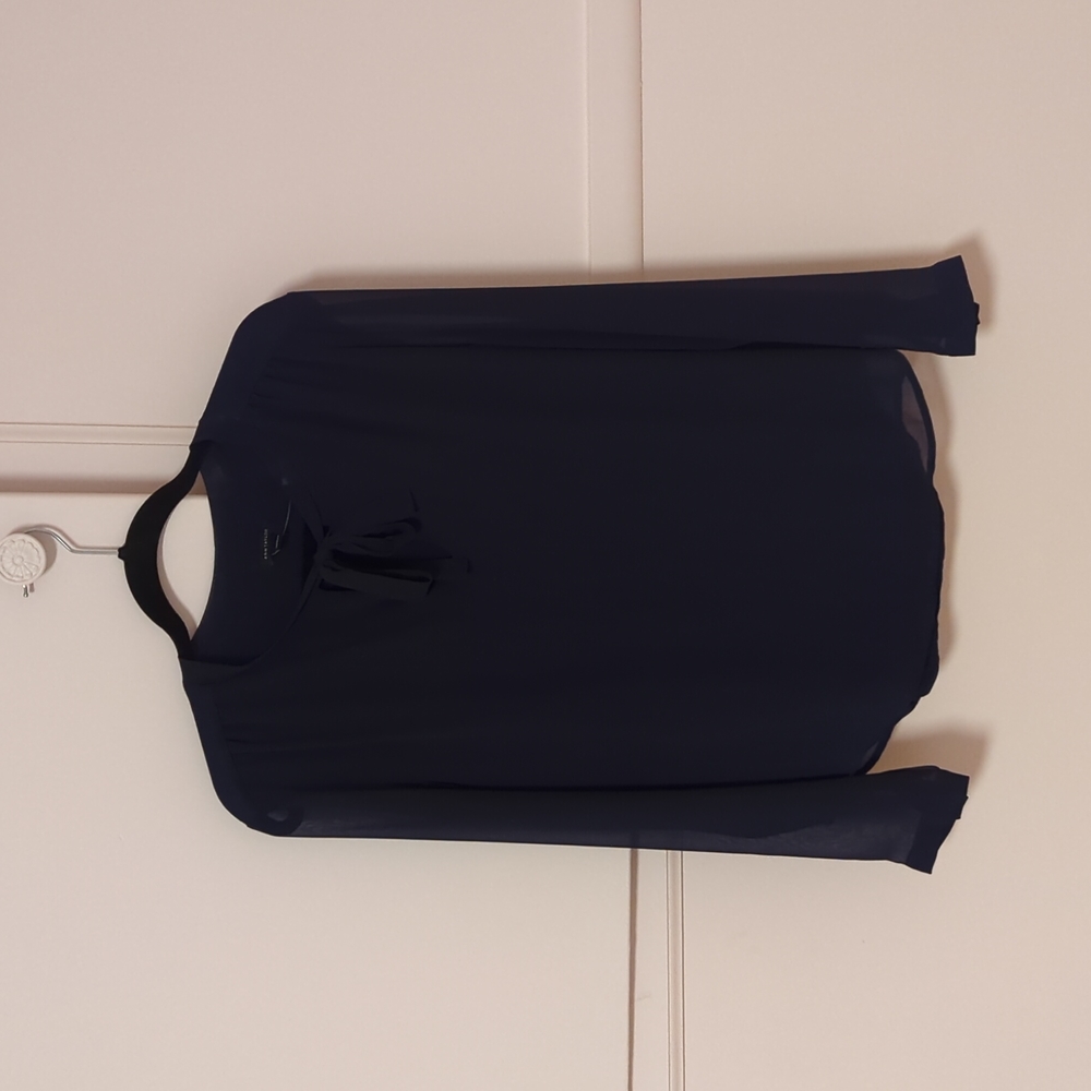 Ann Taylor NWT Ribbon Tie Navy Blouse Size S
